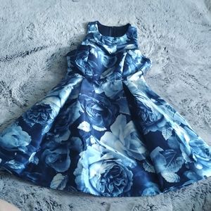 New Xtraordinary blue rose floral backless pocket  dress size 0
